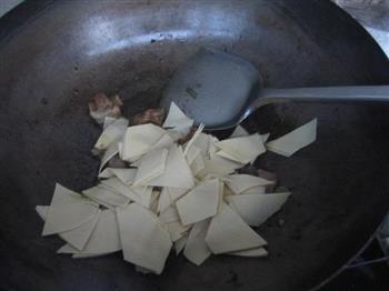 红椒炒干豆腐的做法步骤7