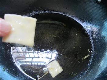 酥皮蘸汁豆腐的做法步骤4