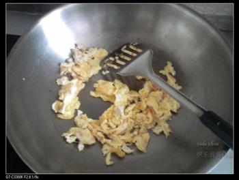青椒炒鸡蛋的做法步骤7