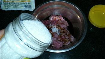 酱肉丝浇真姬菇的做法步骤5