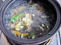 山药鳝鱼汤的做法步骤8