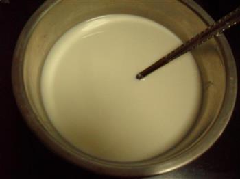酥炸鲜奶的做法步骤2