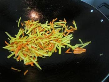 炒土豆胡萝卜丝的做法步骤9