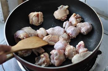 无油香菇栗子鸡的做法步骤6