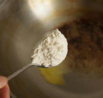 白蛤蜊奶油意大利面的做法步骤5