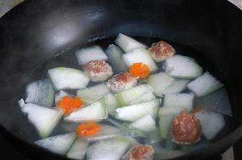 冬瓜肉丸清汤的做法步骤6
