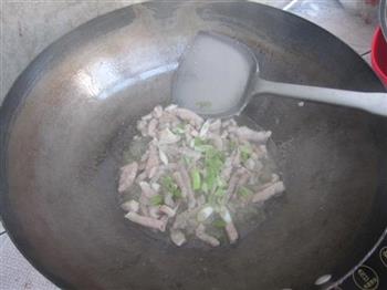 榨菜炒肉丝的做法步骤4