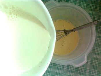 蛋奶冰激凌的做法步骤6