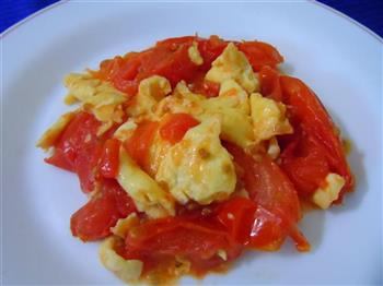 西红柿鸡蛋盖饭的做法图解3