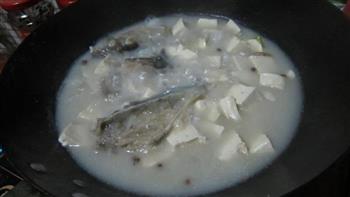 鱼头豆腐汤的做法图解11