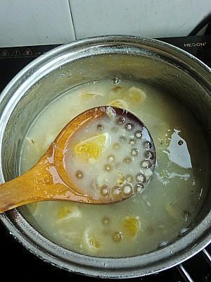 西米百合橘子粥的做法图解8