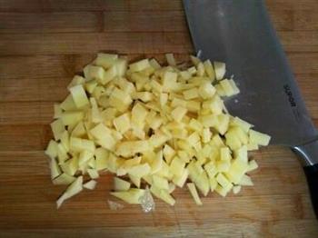 土豆洋葱浓汤的做法步骤2
