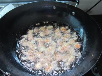 挂糊咖喱虾的做法步骤6
