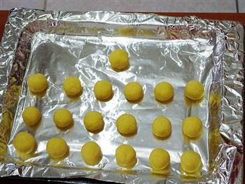 蛋黄椰蓉酥的做法步骤6