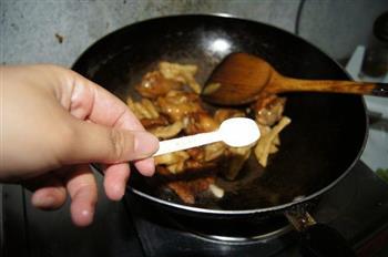 油豆腐卤鸡腿的做法步骤4