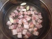 芋头红烧肉的做法步骤2