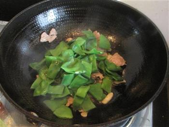 猪耳豆角炒肉片的做法步骤8