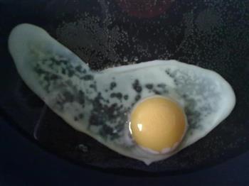 剁椒荷包蛋的做法步骤2