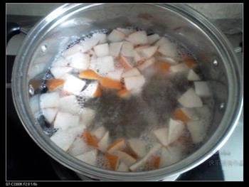 秋梨润燥汤的做法步骤4
