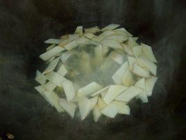 杏鲍菇银鱼蛋汤的做法步骤4