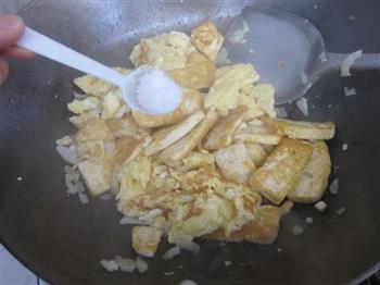 鸡蛋溜豆腐的做法步骤11
