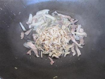 肉丝虾皮炒土豆丝的做法步骤6