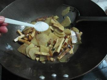 素鸡炒土豆片的做法步骤10