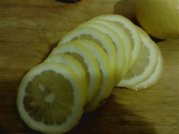 蜜汁柠檬的做法步骤2