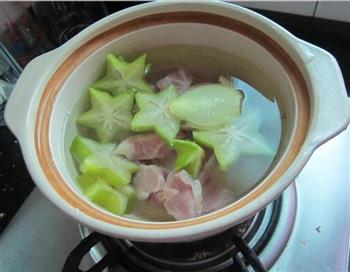 杨桃瘦肉汤的做法步骤4