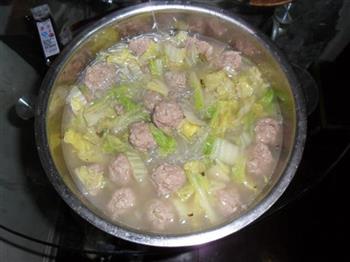 羊肉丸子粉丝汤的做法步骤3