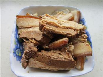 五花肉炖豆腐的做法步骤4