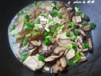 冻豆腐肉丝烧蘑菇的做法步骤9