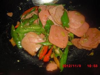 辣椒炒午餐肉的做法步骤6