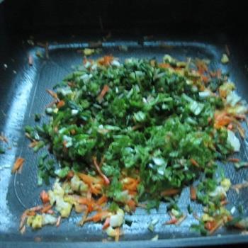 蔬菜炒饭的做法步骤6