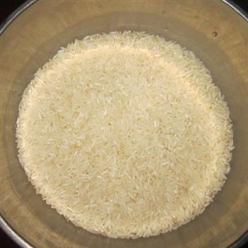 煲米饭的做法步骤1