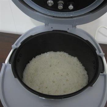 煲米饭的做法图解7