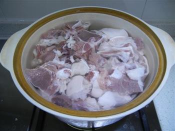 白萝卜羊肉煲的做法步骤5