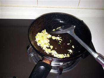 咖喱鸡蛋炒饭的做法步骤3