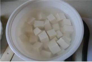 麻婆豆腐盖浇饭的做法步骤1