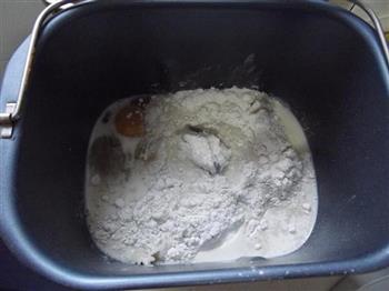 豆沙辫子面包的做法步骤2