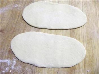 豆沙辫子面包的做法步骤6
