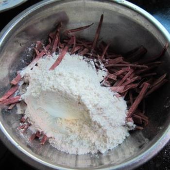 香炸紫薯丝的做法步骤2