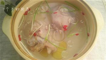 莲藕炖筒子骨汤的做法步骤3