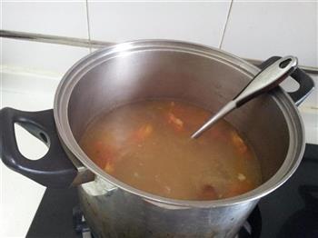 番茄土豆排骨汤的做法步骤5