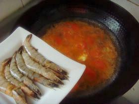 番茄大虾汤的做法步骤10
