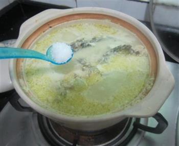 豆浆煮黄骨鱼的做法步骤9