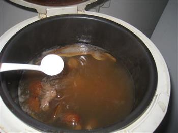 膨鱼腮海龙瘦肉汤的做法步骤6
