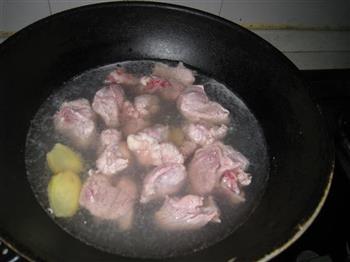 松茸银耳瘦肉汤的做法步骤4