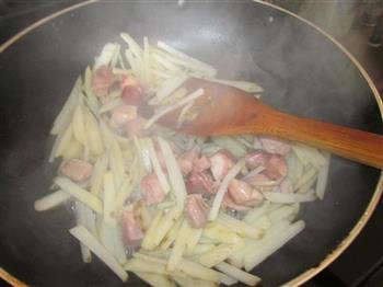 土豆丝炒肉丁的做法步骤5