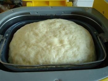 牛奶葡萄干面包的做法步骤10